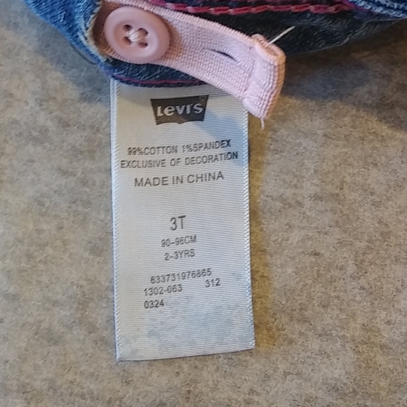 Levi's Flare Jeans Size 3T Pocket/Adjustable Waist - Picture 8 of 9